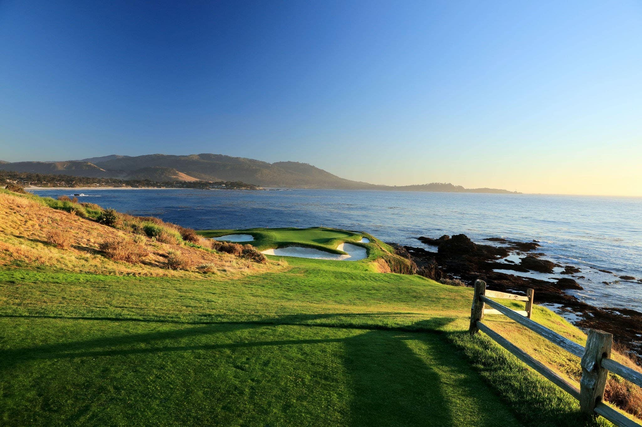 Image accompanying Unlock the Magic of South Africa: Your 2024 Golf Adventure Awaits!